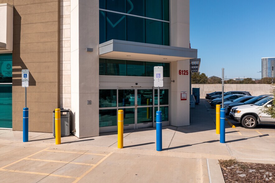 More Photos Of 6125 Legacy Dr, Plano Drugstore For Sale