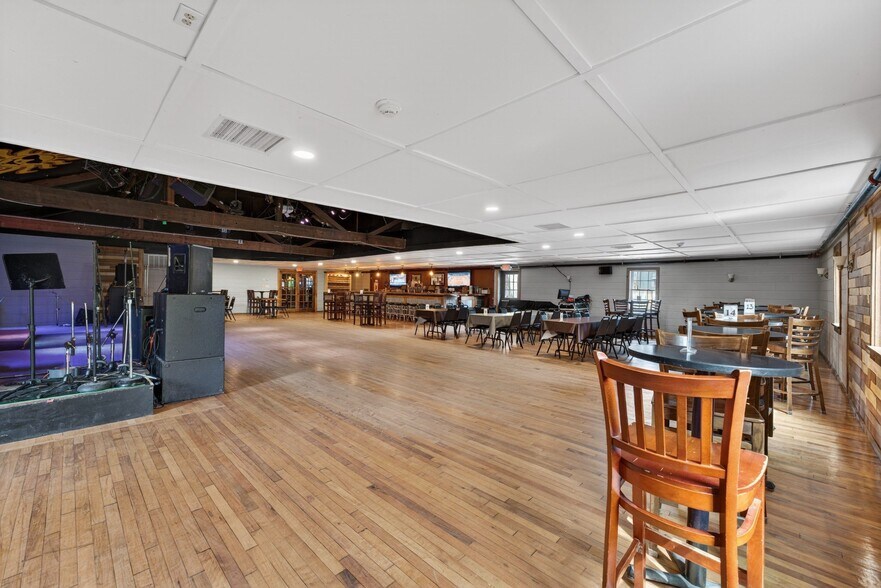 More Photos Of 1121 Route 12, Frenchtown Bar For Sale