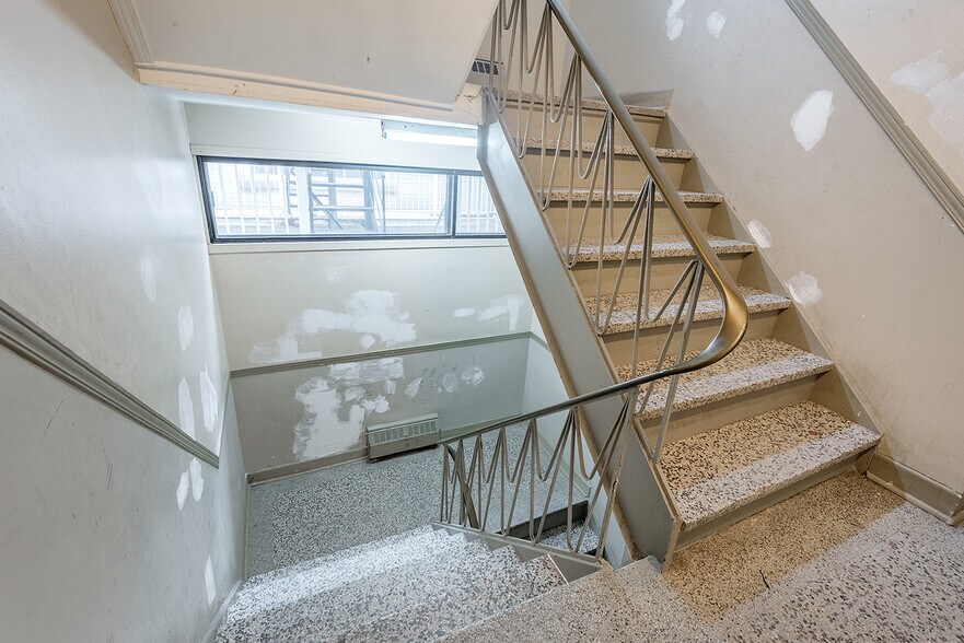 More Photos Of 10300 Tsse Fleury, Montréal Apartments For Sale
