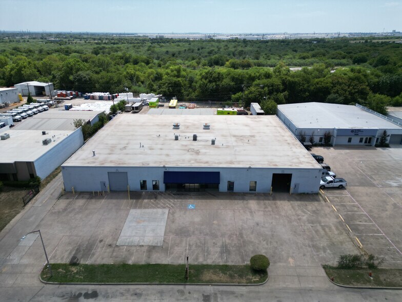More Photos Of 3024 Wichita Ct, Fort Worth Warehouse For Sale