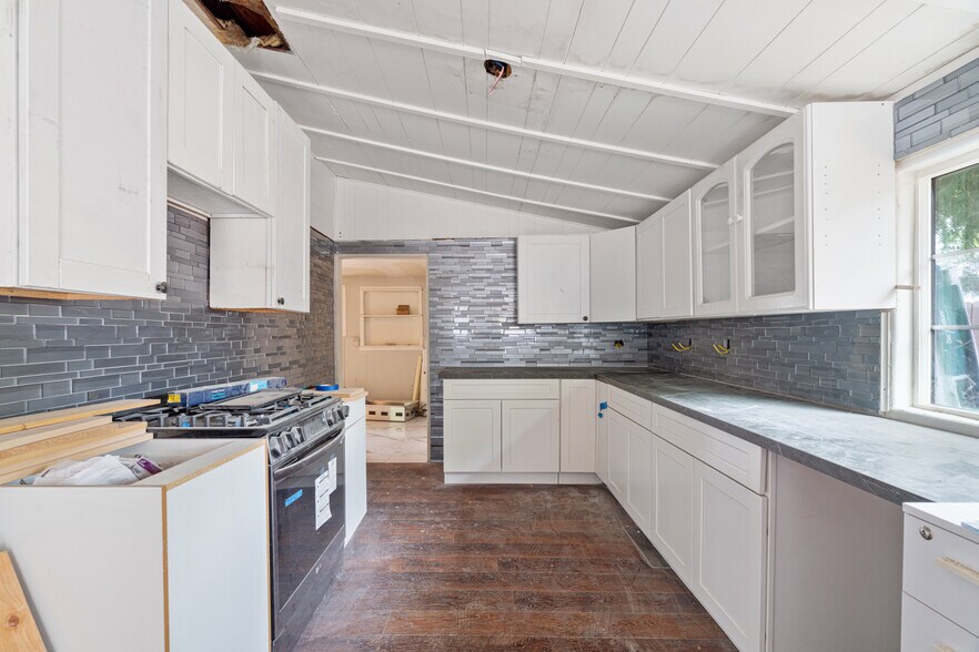 More Photos Of 816-880 E Lakeshore Dr, Lake Elsinore Land For Sale