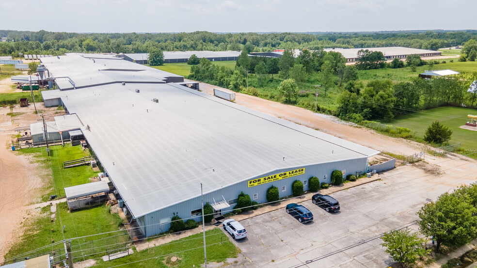 Primary Photo Of 431 Highway 41, Okolona Distribution For Sale