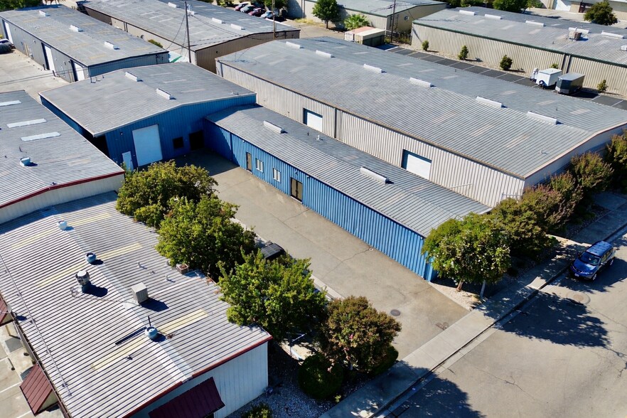 More Photos Of 255 S Guild Ave, Lodi Warehouse For Lease