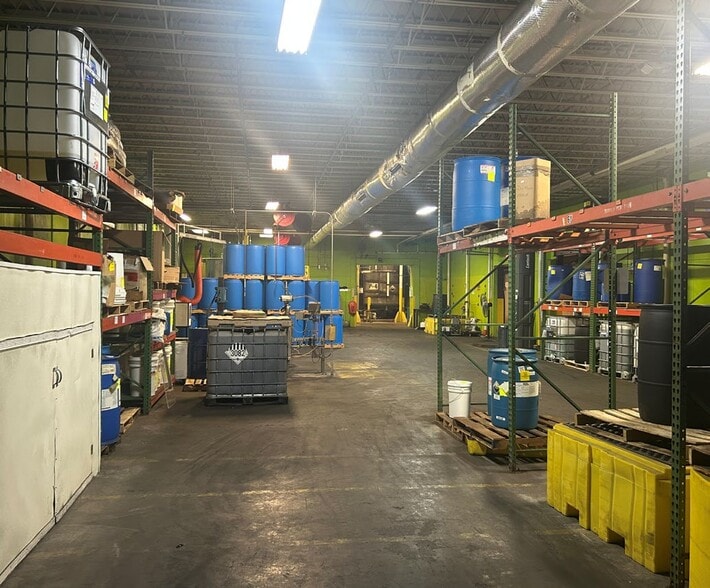 More Photos Of 420 Kessler Mill Rd, Salem Light Distribution For Sale