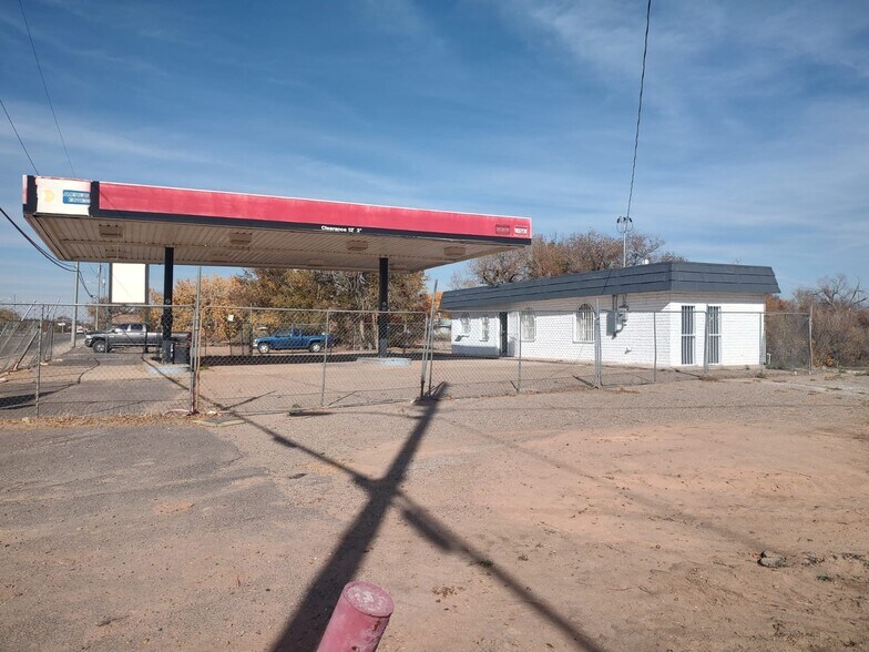 More Photos Of 1224 S Main St, Belen Freestanding For Lease