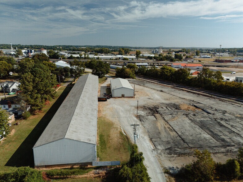 More Photos Of 1137 1st St, Henderson Warehouse For Lease