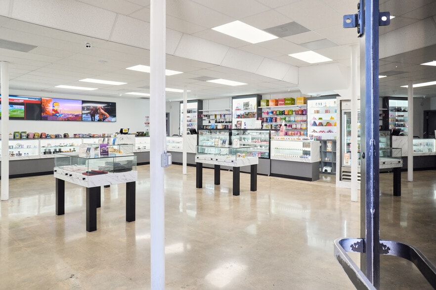 More Photos Of 11500-11512 S Vermont Ave, Los Angeles Medical For Sale