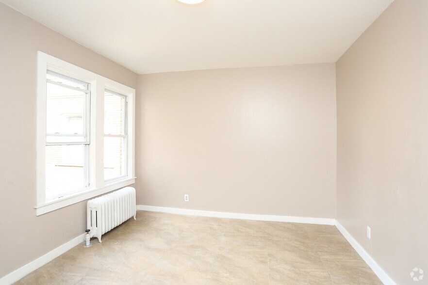 More Photos Of 12-16 Groton St, Hartford Apartments For Sale