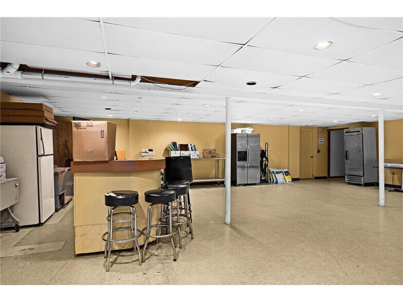 More Photos Of 4654 County Highway 61 hwy, Moose Lake Specialty For Sale