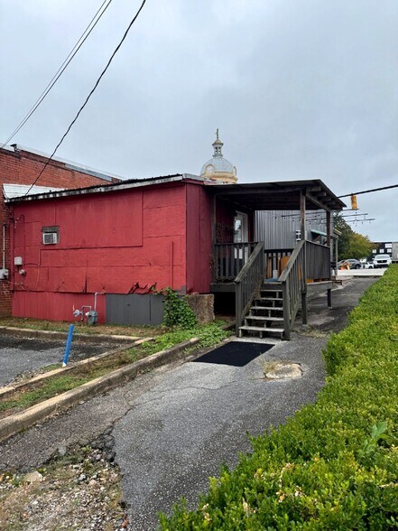 More Photos Of 40 Court Sq, Ashland Restaurant For Sale