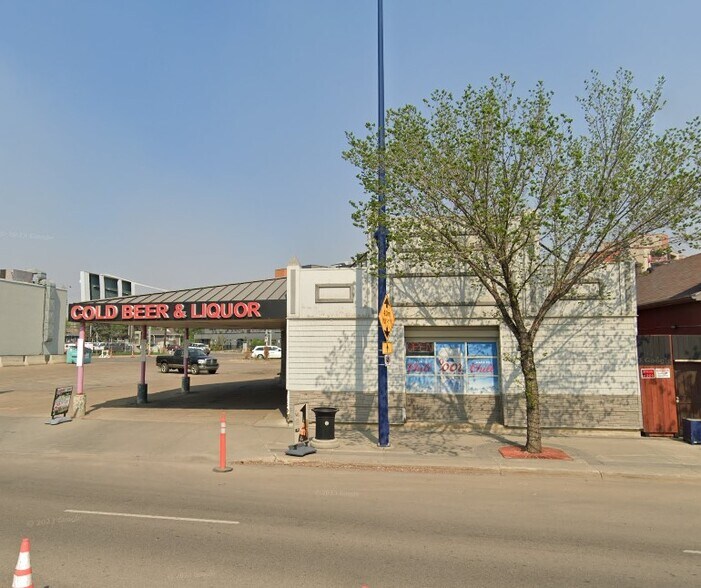 Primary Photo Of 12740 Fort Rd NW, Edmonton Storefront For Sale