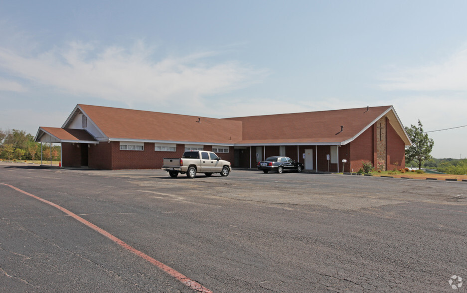 Primary Photo Of 5825 Watauga Rd, Watauga Religious Facility For Sale