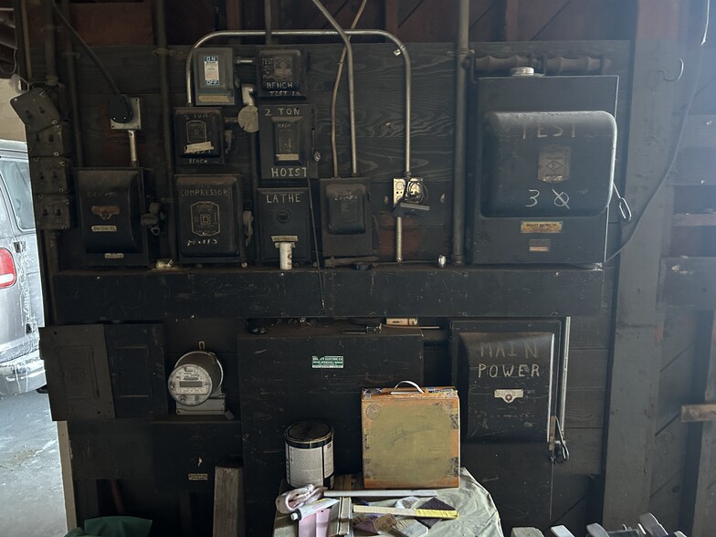 More Photos Of 14 Front St, Salinas Industrial For Sale