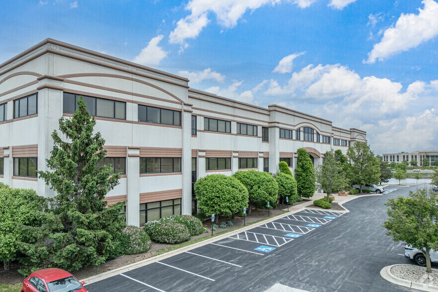 Primary Photo Of 150 Harvester Dr, Burr Ridge Office For Lease