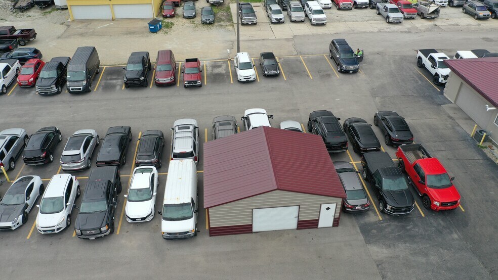 More Photos Of 11 W US Highway 6, Peru Auto Dealership For Sale