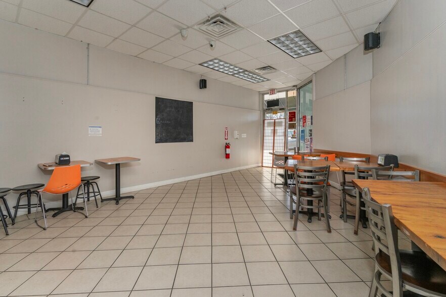 More Photos Of 345 New London Tpke, Glastonbury Unknown For Lease