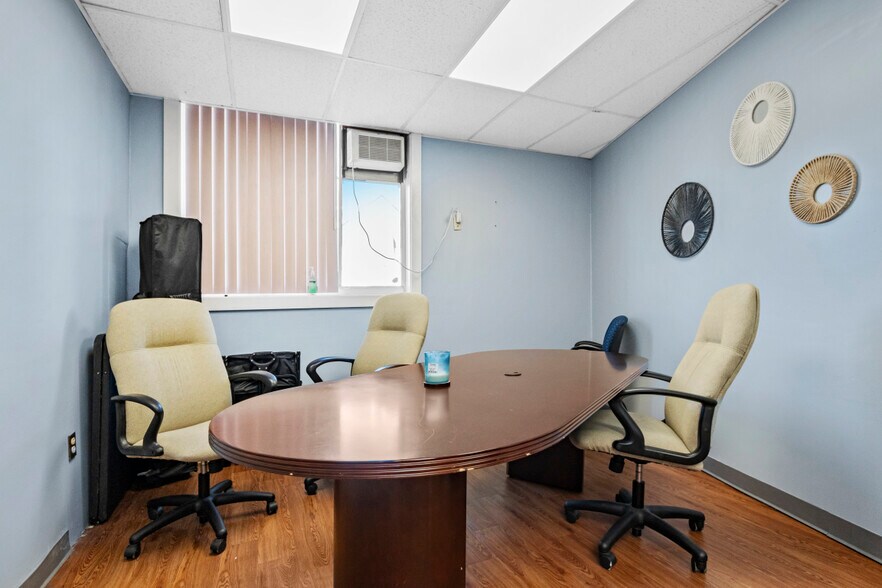 More Photos Of 97-101 Main St, Malden Storefront Retail Office For Lease