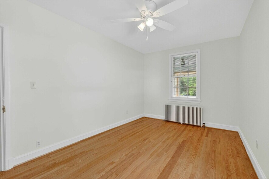 More Photos Of 4512 MacArthur Blvd NW, Washington Apartments For Sale