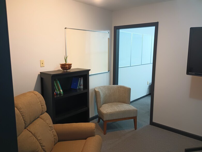 More Photos Of 7707 Waco Ave, Baton Rouge Coworking Space