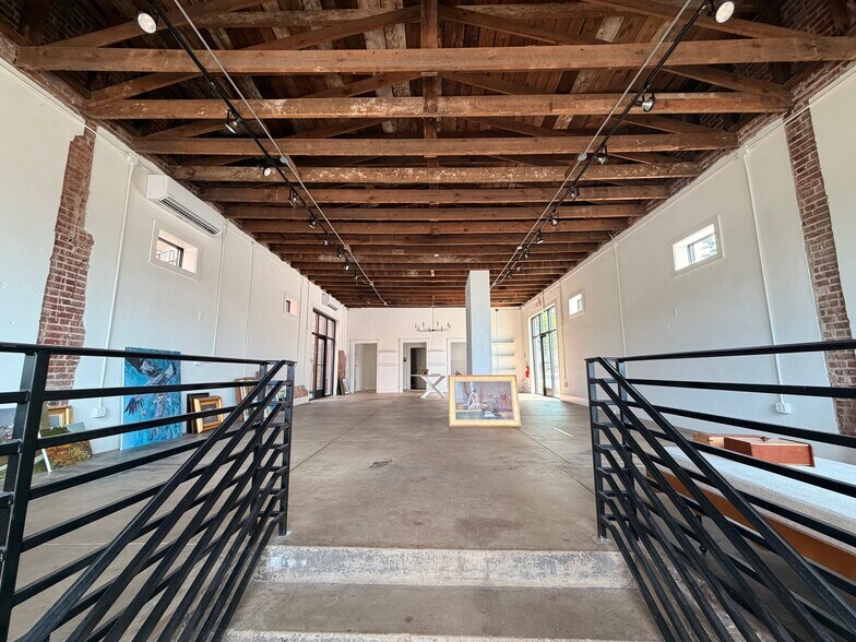 More Photos Of 3500 2nd Ave, Columbus Storefront Retail Office For Lease