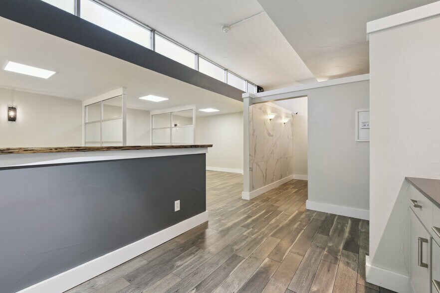 More Photos Of 2 Adams St, Denver Apartments For Sale