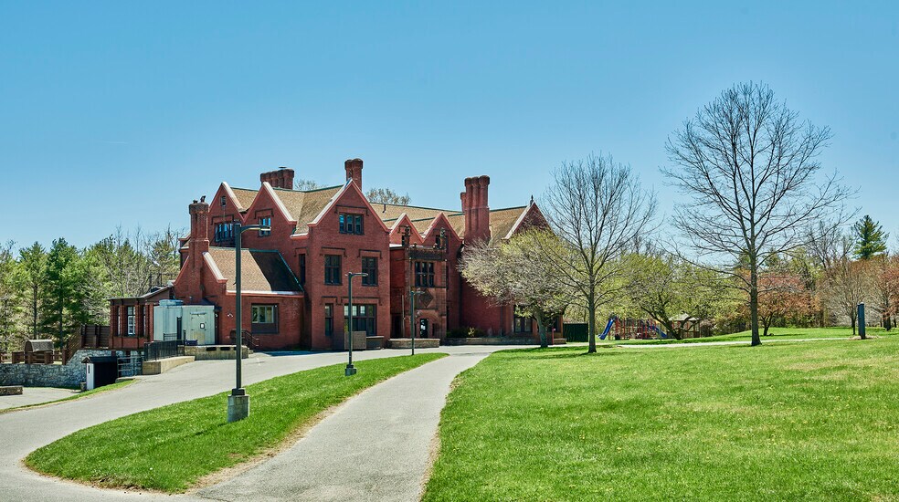 More Photos Of 349 Old Stockbridge Rd, Lenox Specialty For Sale