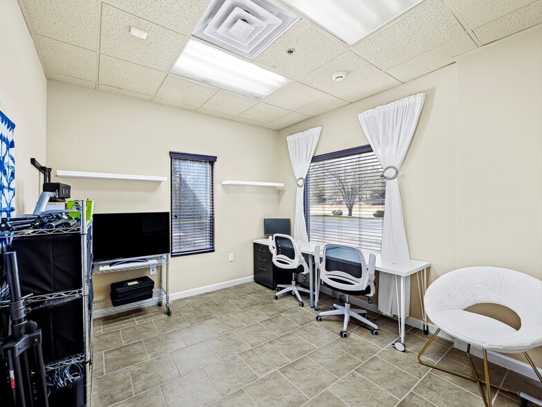 More Photos Of 2425 W Park Place Blvd, Stone Mountain Schools For Sale