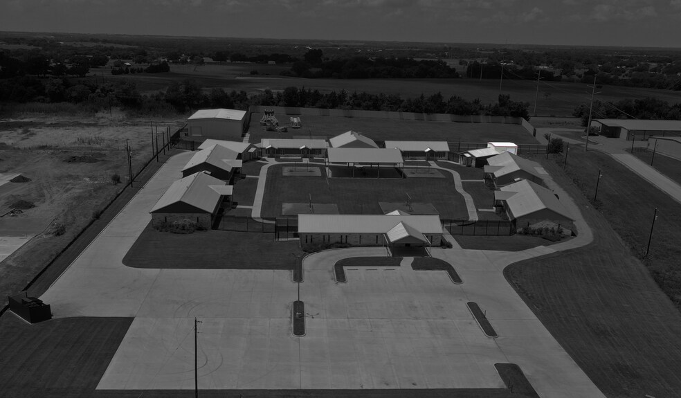 More Photos Of 4150 Highway 36 S, Brenham Shelter For Sale