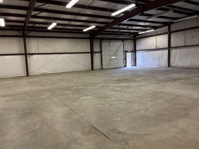 More Photos Of 1851 Dogwood Rd, Bremen Manufacturing For Sale