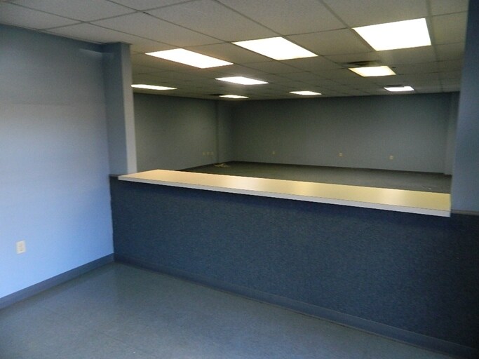 More Photos Of 5851 Advantage Cv, Memphis Warehouse For Lease