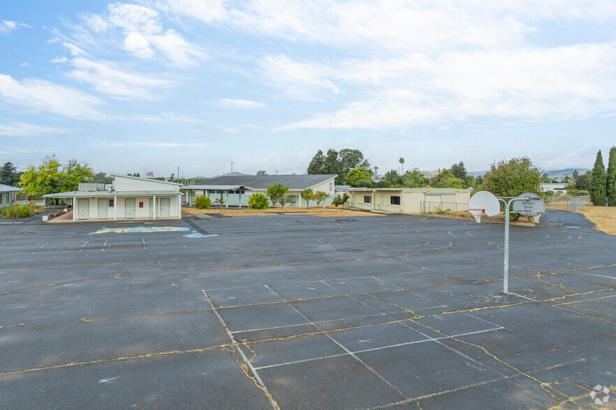 More Photos Of 1680 Los Carneros Ave, Napa Schools For Sale