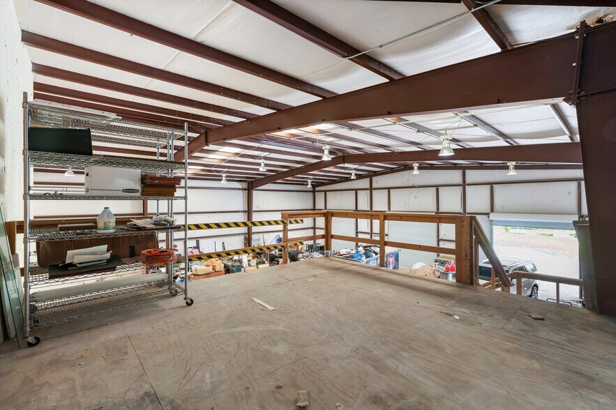 More Photos Of 26069 Springer Cemetary Rd, Hockley Flex For Sale