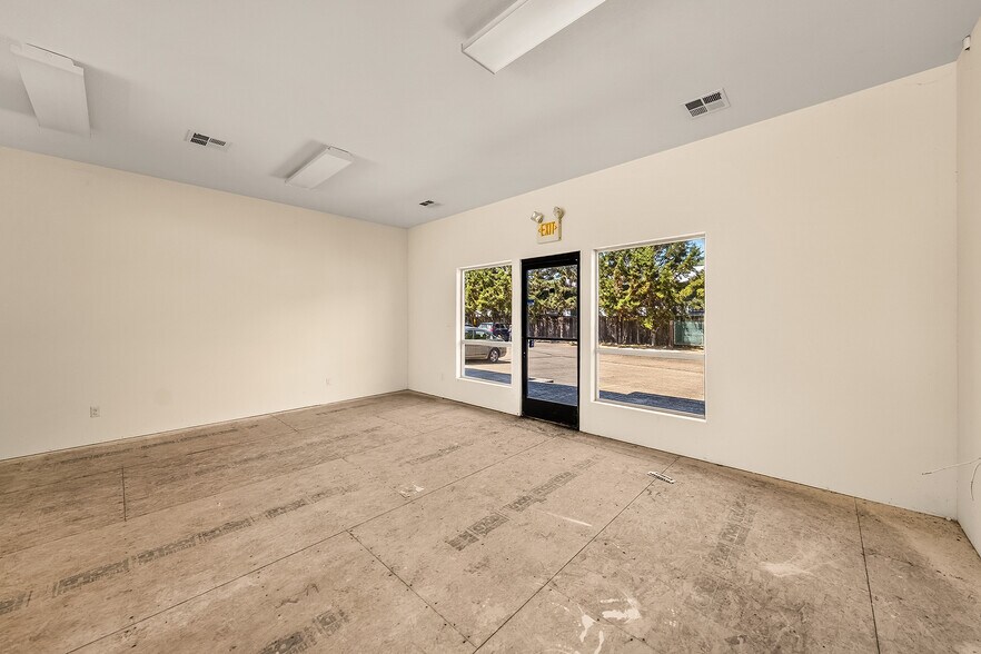 More Photos Of 209 S Old Pacific Hwy, Myrtle Creek Office For Sale