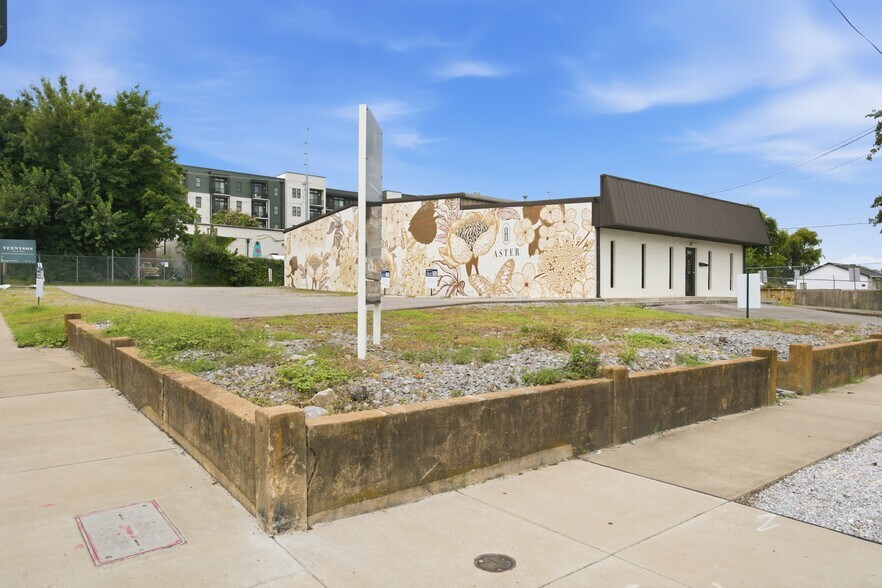 More Photos Of 1403 2nd Ave N, Nashville Warehouse For Lease