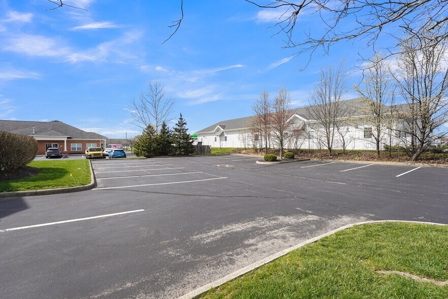 More Photos Of 40 Clairedan Dr, Powell Office For Lease