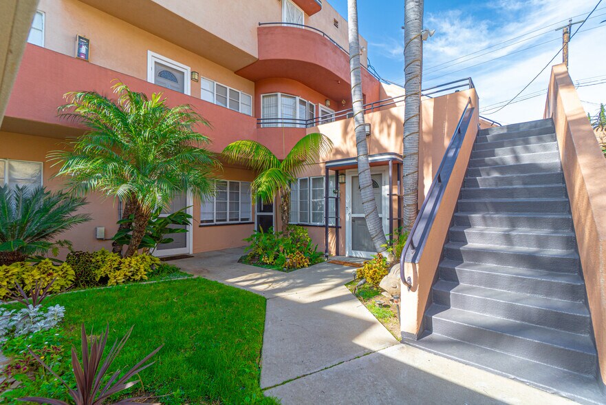 More Photos Of 1149 E 1st St, Long Beach Apartments For Sale