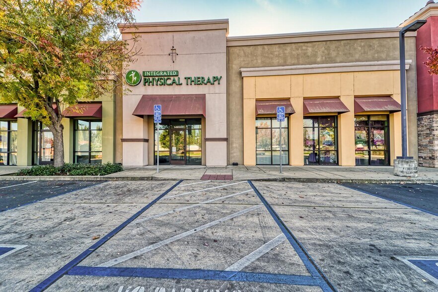 Primary Photo Of 1465 Tharp Rd, Yuba City General Retail For Lease