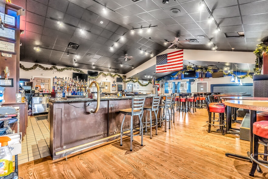 More Photos Of 15 N Liberty St, Southington Restaurant For Sale