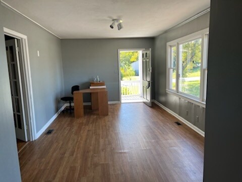 More Photos Of 1380 Wylie Dr, Marietta Office For Lease