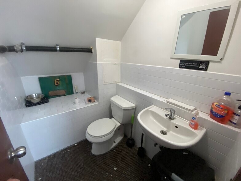 More Photos Of 400-408 3rd Ave, Brooklyn Storefront Retail Office For Lease