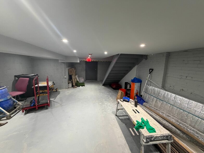 More Photos Of 12-36 31st Dr, Long Island City Storefront Retail Residential For Lease