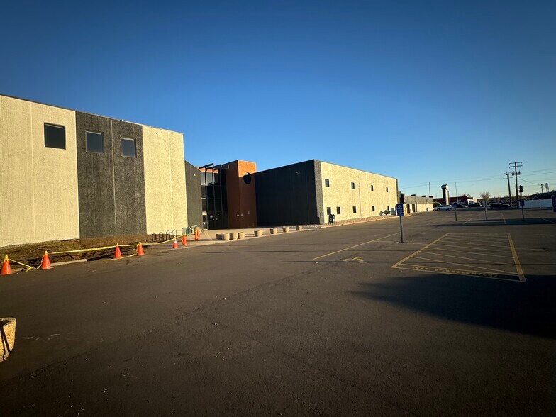 More Photos Of 3333 Division St, Saint Cloud Unknown For Sale