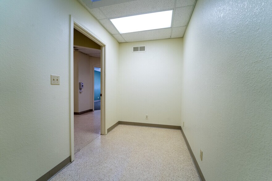 More Photos Of 1215 Plumas St, Yuba City Medical For Lease