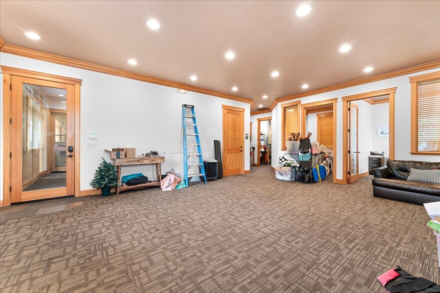 More Photos Of 817 Ohare Pky, Medford Loft Creative Space For Sale