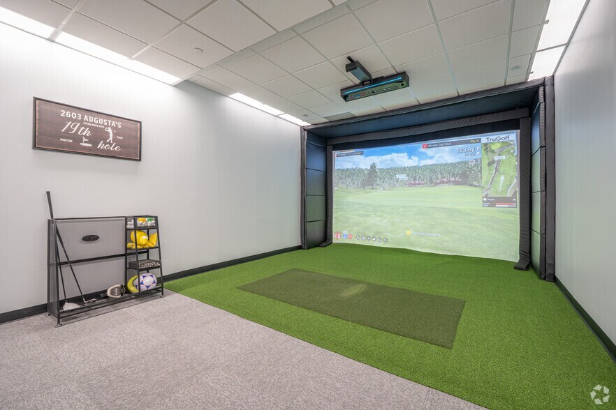 More Photos Of 2603 Augusta Dr, Houston Office For Lease