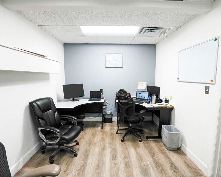 More Photos Of 7865 NW 46th St, Doral Warehouse For Lease