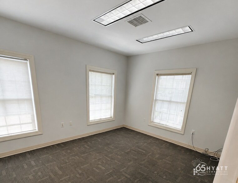 More Photos Of 1049 MD-3, Gambrills Office For Lease