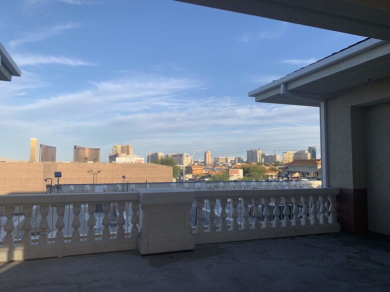 More Photos Of 4266 Spring Mountain Rd, Las Vegas Storefront Retail Office For Lease