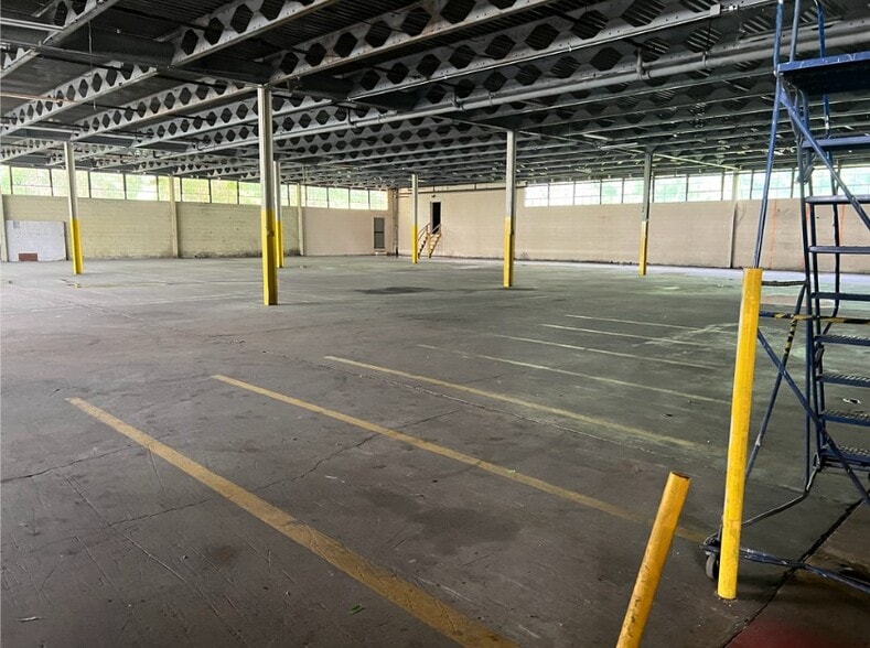 More Photos Of 342 US Highway 22, Green Brook Warehouse For Sale