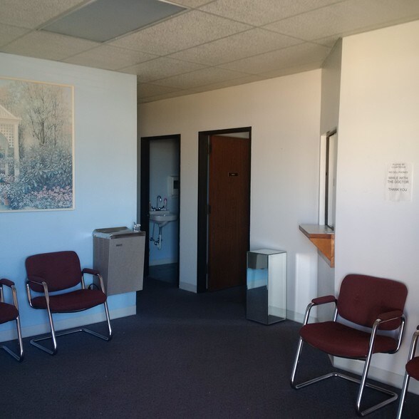 More Photos Of 926 14th St N, Texas City Medical For Sale